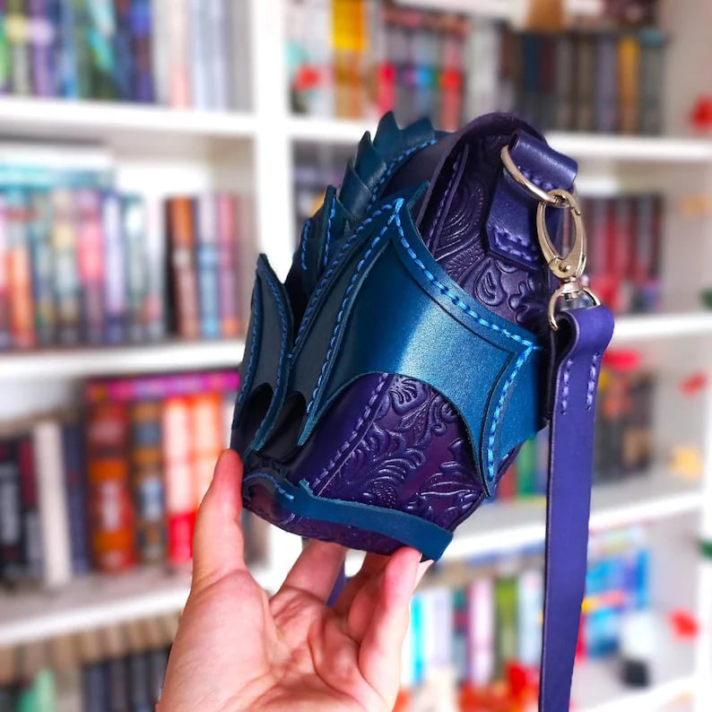 🔥Last Day Sale 49% OFF - 🐉Dragon Embrace shoulder bag natural leather💋
